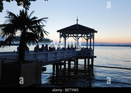 Bar in einem Pavillon an einem, Bregenz, Vorarlberg, Österreich Stockfoto