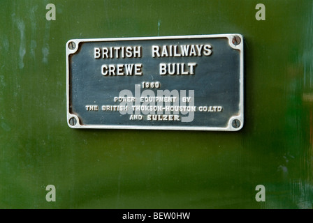 Des Herstellers Besetzung Namensschild auf einer Diesellok British railways Stockfoto