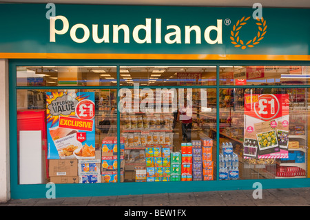 Der Poundland Shop Shop, wo jedes Stück ein Pfund in Norwich, Norfolk, Großbritannien kostet Stockfoto