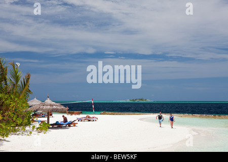 Strand der Malediven Insel Ellaidhoo, Nord Ari Atoll, Malediven Stockfoto