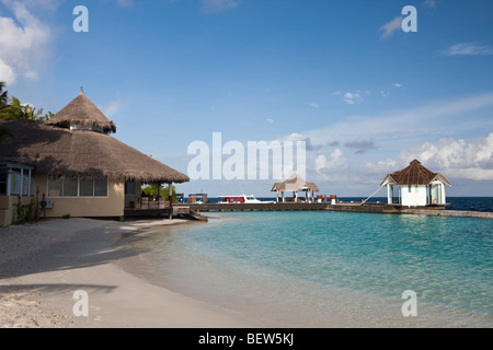 Dive Center der Malediven-Insel Ellaidhoo, Nord Ari Atoll, Malediven Stockfoto