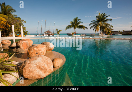 Schwimmbad der Malediven Insel Kandooma, Süd Male Atoll, Malediven Stockfoto