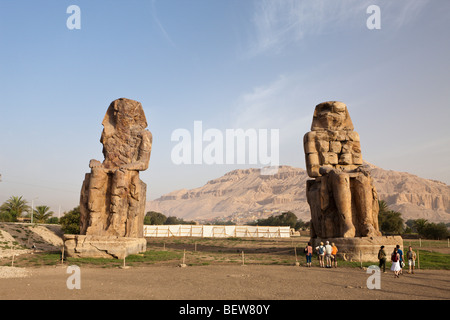 Kolosse von Memnon, Luxor, Ägypten Stockfoto