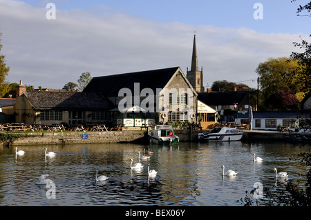 Fluß Themse, Lechlade, Gloucestershire, England, Vereinigtes Königreich Stockfoto