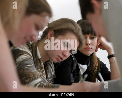 Schüler lernen Deutsch am Goethe-Institut. Stockfoto