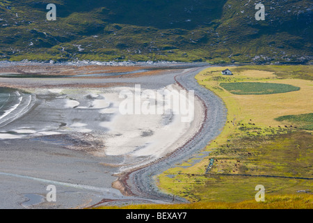 Der Strand von Camas Fhionnairigh auf Loch Scavaig bei Camasunary, Isle Of Skye, Schottland Stockfoto