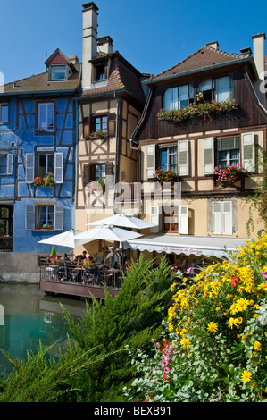 La Petite Venise "Klein Venedig" direkt am Wasser Alfresco Restaurant Colmar Elsass Frankreich Stockfoto