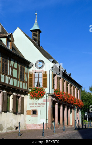 Außenansicht des Museums von Albert Schweitzer in seinem Geburtsort Kaysersberg Elsass Frankreich Stockfoto