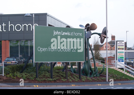 John Lewis neue Konzept "John Lewis zu Hause" speichern öffnet in Poole, Dorset. Dies ist die erste Filiale unter diesem neuen Banner. Stockfoto