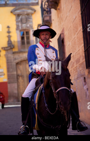 Polizist auf Pferd, San Miguel de Allende, Guanajuato, Mexiko, San Miguel Stockfoto