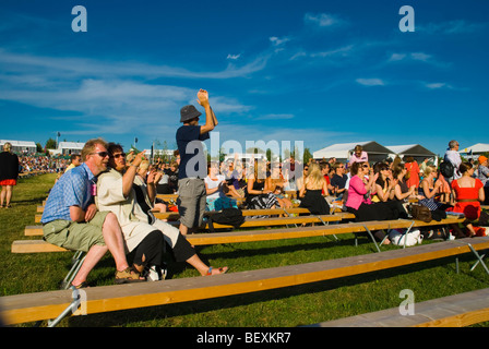 Menschen jubeln Pori Jazz Festival 2009 Pori Finnland Europa Stockfoto