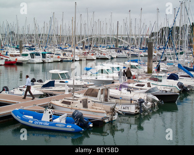 Marina am La Trinite Sur Mer, Bretagne, Frankreich Stockfoto