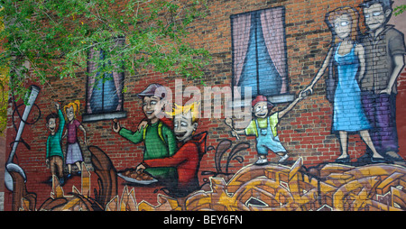 Familienleben Straße Wandgemälde im Quartier Latin von Montreal Quebec Kanada Stockfoto