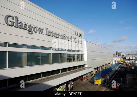 Außenansicht des Glasgow International Airport, Terminal, Glasgow, Schottland. Stockfoto