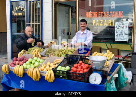 Yedikule Istanbul Türkei türkischen Gemüsehändler Obst Stockfoto