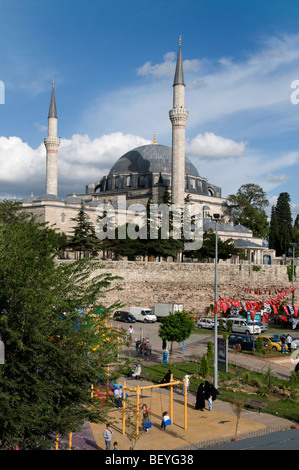 Istanbul Türkei Moschee Spielgelände Eyup Kinder Stockfoto
