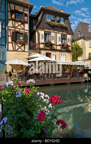 Petite Venise "Kleines Venedig"-Restaurant am Wasser Colmar Elsass Frankreich Stockfoto