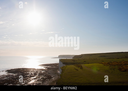 Strahlender Sonnenschein über sieben Schwestern, East Sussex. Stockfoto