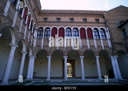 Italien, Emilia Romagna, Ferrara, Palazzo Costabili (Palazzo di Ludovico Il Moro), nationales Archäologisches Museum Stockfoto