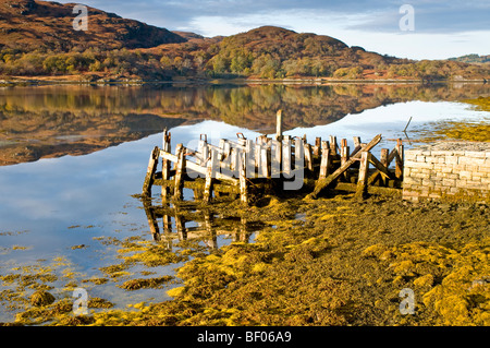 Die alte Kinlochmoidart Peir auf Loch Moidart durch die A861 Straße Lochaber, Inverness-Shire. Schottland.  SCO 5438 Stockfoto