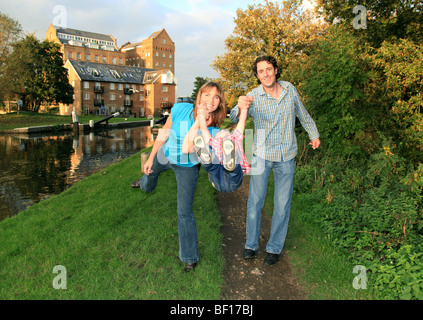 Mama und Papa mit kleinen Sohn Stockfoto