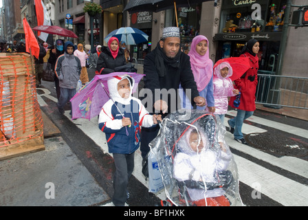 Muslime aus der Tri-State-Bereich sammeln für die muslimische Welt Day Parade in New York Stockfoto