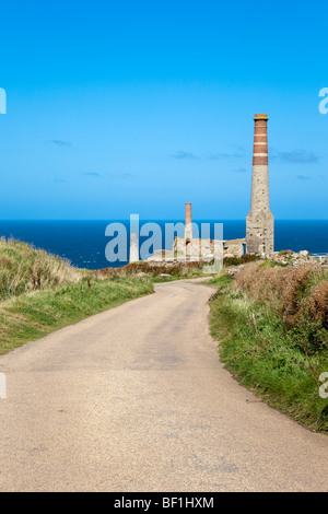 Straße zum Levant Mine (mit Strahl-Motor) Trewellard Pendeen nr "St Just" Cornwall Stockfoto