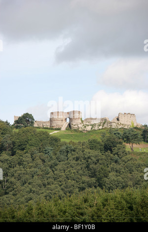 Verwaltet von English Heritage, ist Beeston Schloss aus dem 13. Jahrhundert eine Note ich geplante Ancient Monument aufgeführt. Stockfoto