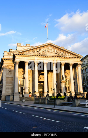 Vorderansicht des Royal Exchange Gebäude in London Stockfoto