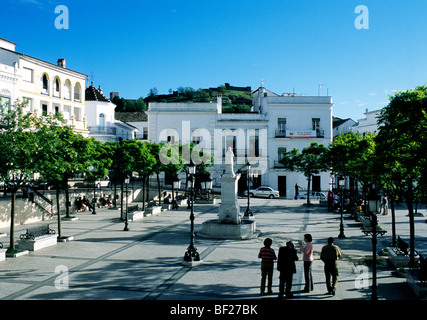 Der Hauptplatz (Plaza Alta) in Aracena, eine Stadt in der Provinz Huelva in der spanischen Region Andalusien Stockfoto