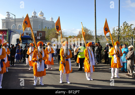 Gurdwara Sahib Weihe Tag Prozession, Leamington Spa, Warwickshire, England, UK Stockfoto