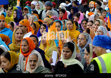 Gurdwara Sahib Weihe Tag Prozession, Leamington Spa, Warwickshire, England, UK Stockfoto