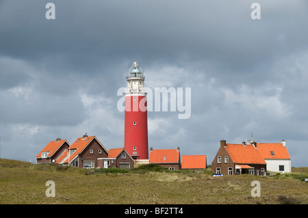 Leuchtturm - Vuurtoren Eierland. De Cocksdorp, Texel, Noord Holland, Eierlandse duinen, Wattenmeer - Waddenzee, Niederlande , Niederländisch, Holland. Stockfoto