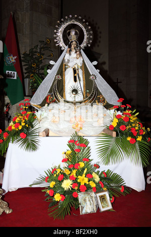 Abbildung der Virgen de Copacabana (Schutzpatron von Bolivien) in der Kathedrale für 6. August Unabhängigkeitstag, La Paz, Bolivien Stockfoto