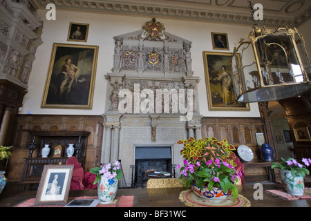 Alabaster Kamin Stück in der Aula in Burton Agnes Hall, Driffield, Yorkshire geschnitzt Stockfoto
