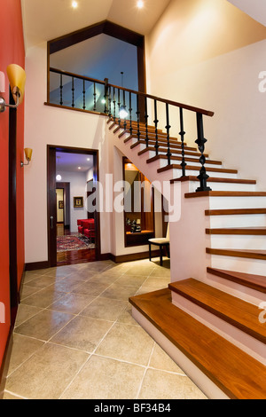 Treppe in einem Haus Stockfoto