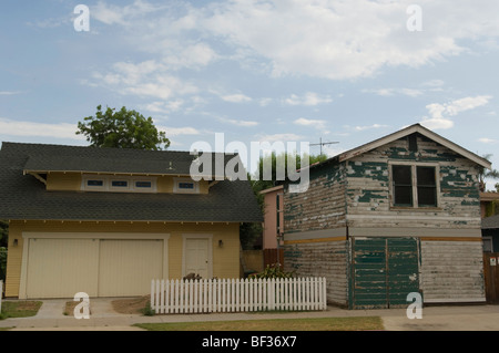 Vor und nach Fotos von eine Hauptverbesserung in Orange, CA Projekt Stockfoto