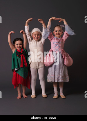 Drei kleine Ballerina posiert. Stockfoto