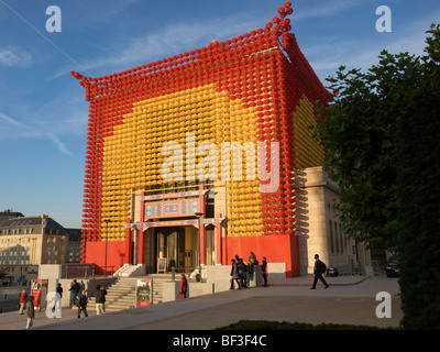 Europalia China Pavillion Museumsbau verwandelt, mit Hunderten von chinesischen Laternen, Mont des Arts, Brüssel, Belgien Stockfoto