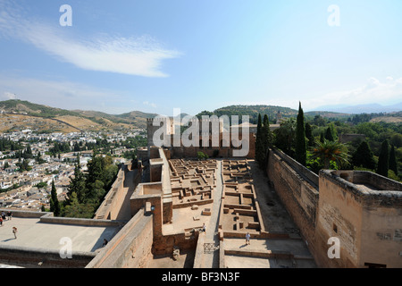 Blick über die Alcazaba, der Alhambra, Granada, Andalusien, Spanien Stockfoto