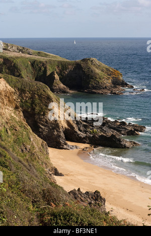 Porthbeor Strand und Porthmellin Head in Cornwall im Oktober Stockfoto