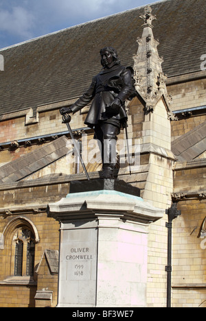 Oliver Cromwell-Denkmal auf dem Bundesplatz Stockfoto