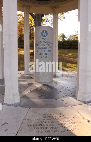 Runnymede die Magna Carta Memorial, entworfen von Sir Edward Maufe errichtet von der American Bar Association aufgenommen im Herbst 1957 Stockfoto