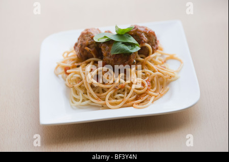 Nahaufnahme von Spaghetti mit Fleischbällchen Stockfoto