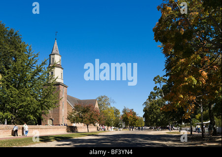 Bruton Gemeinde-Kirche am Duke of Gloucester Street (die Hauptstraße), Colonial Williamsburg, Virginia, USA Stockfoto