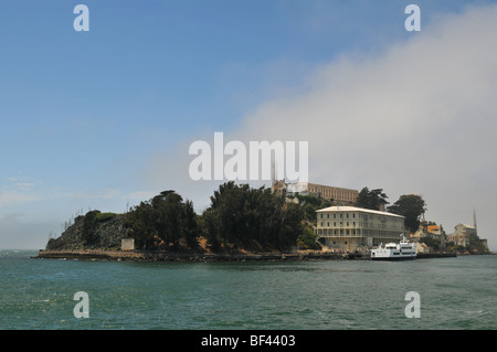 Alcatraz-Insel in San Francisco gesehen aus dem Ozean Stockfoto