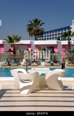 Napa Mermaid Hotel, moderne Designer-Hotel, Schwimmbad, Agia Napa, Zypern, Griechenland, Europa Stockfoto