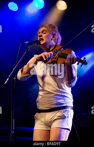 Britischer Sänger und Songwriter Patrick Wolf die live in der Schueuer, Luzern, Schweiz, Europa Stockfoto