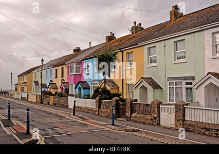 Springfield-Terrasse, Westward Ho!, Devon, farbige Terrasse Häuser Stockfoto