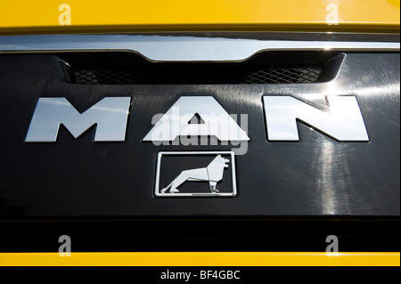 Logo der MAN AG auf ein MAN LKW, MAN Forum, München, Bayern, Deutschland, Europa Stockfoto